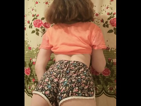 ❤️ Секси младо бебе кое ги соблекува шорцевите пред камера ❤❌ Секс видео на mk.xxxomg.ru ☑